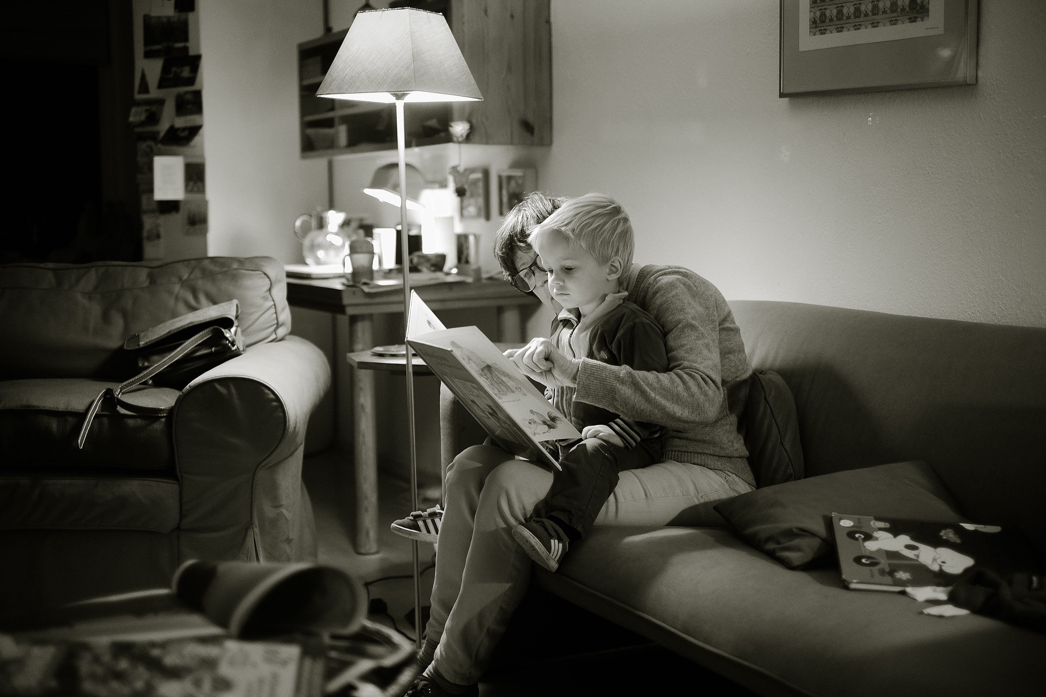 adult-black-and-white-books-77167